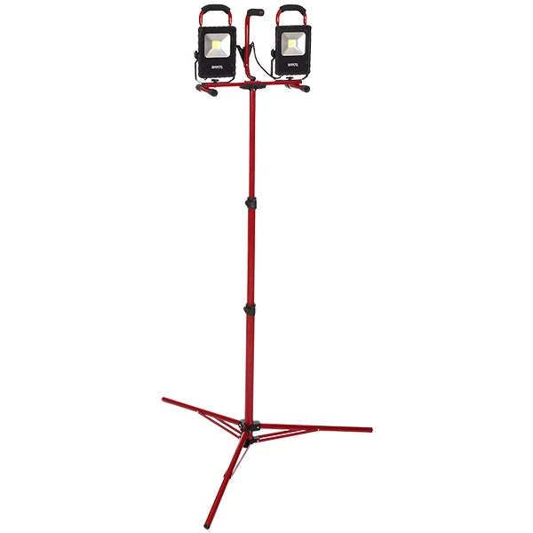 4,400 Lumen Twin Head LED Tripod Area Light, 6' 18/3 SVT Cord
